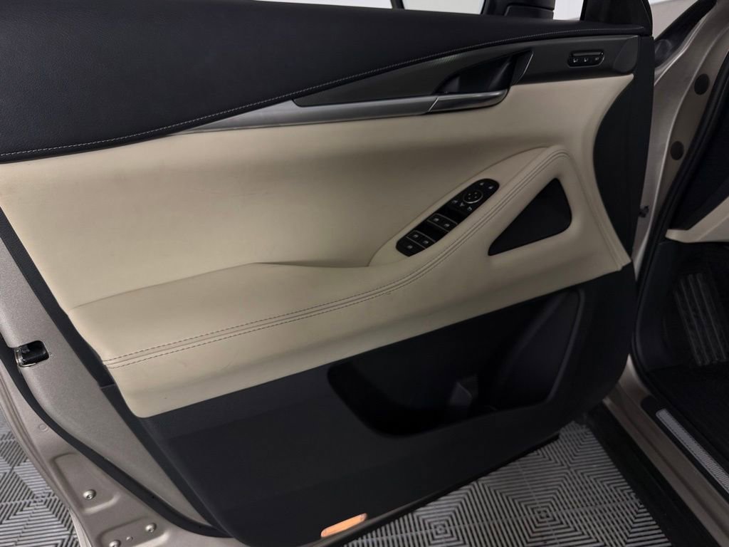 Used 2023 INFINITI QX60 Luxe w/ Cargo Package image 25