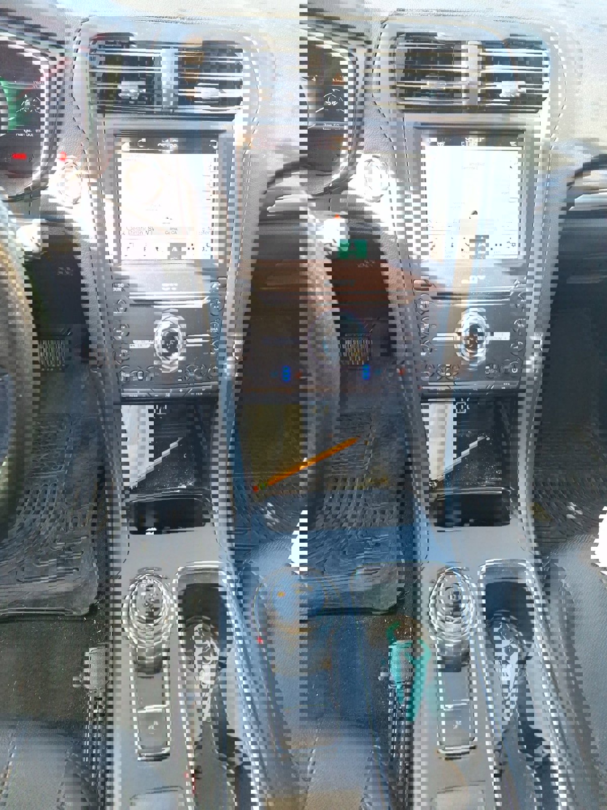 Used 2019 Ford Fusion Titanium image 13