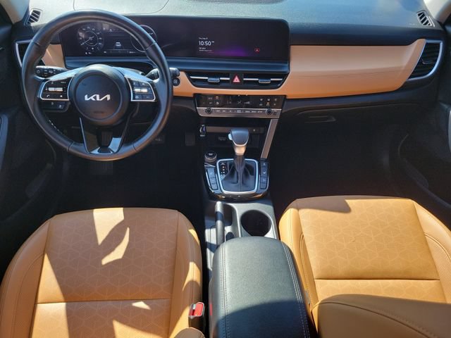 Used 2024 Kia Seltos EX AWD/4WD image 14