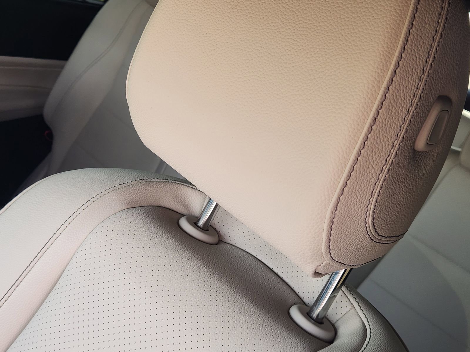 Used 2023 Mercedes-Benz GLS 450 GLS 450 image 15