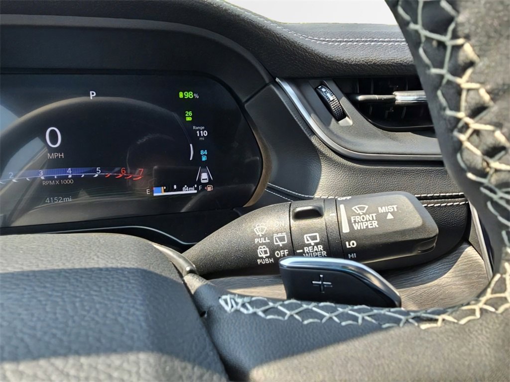 Used 2025 Jeep Grand Cherokee Limited 4xe image 32