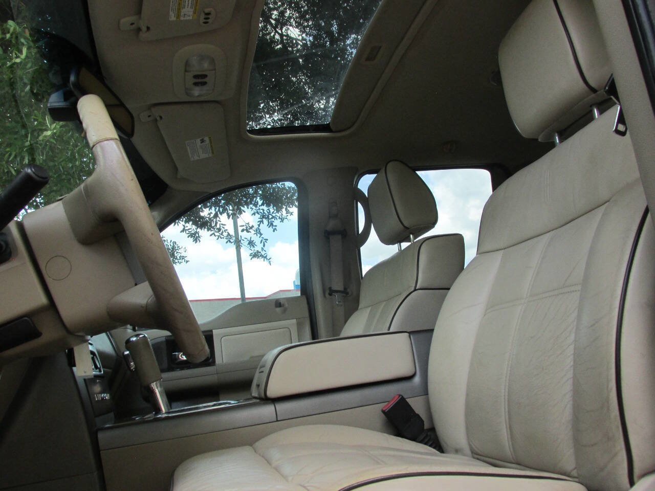 Used 2006 Lincoln Mark LT 2WD image 11