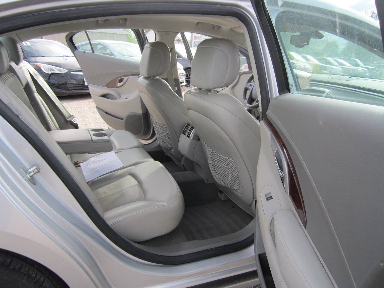 Used 2010 Buick LaCrosse CXL w/ Luxury Package FWD image 12