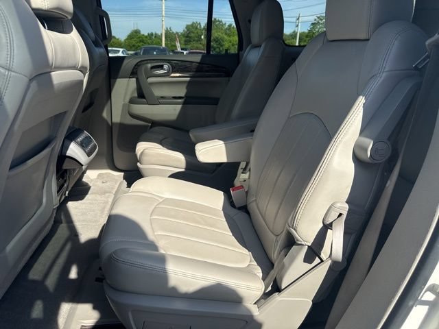 Used 2013 Buick Enclave Leather AWD/4WD image 16