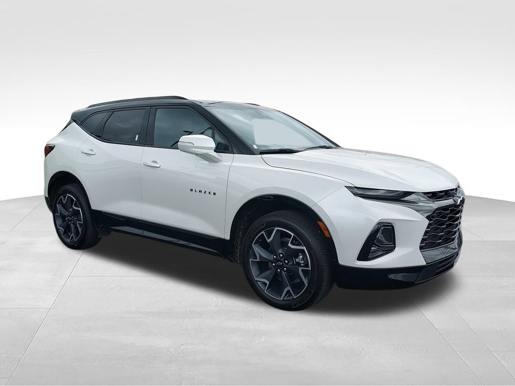 Used 2022 Chevrolet Blazer RS w/ Enhanced Convenience Package FWD image 2