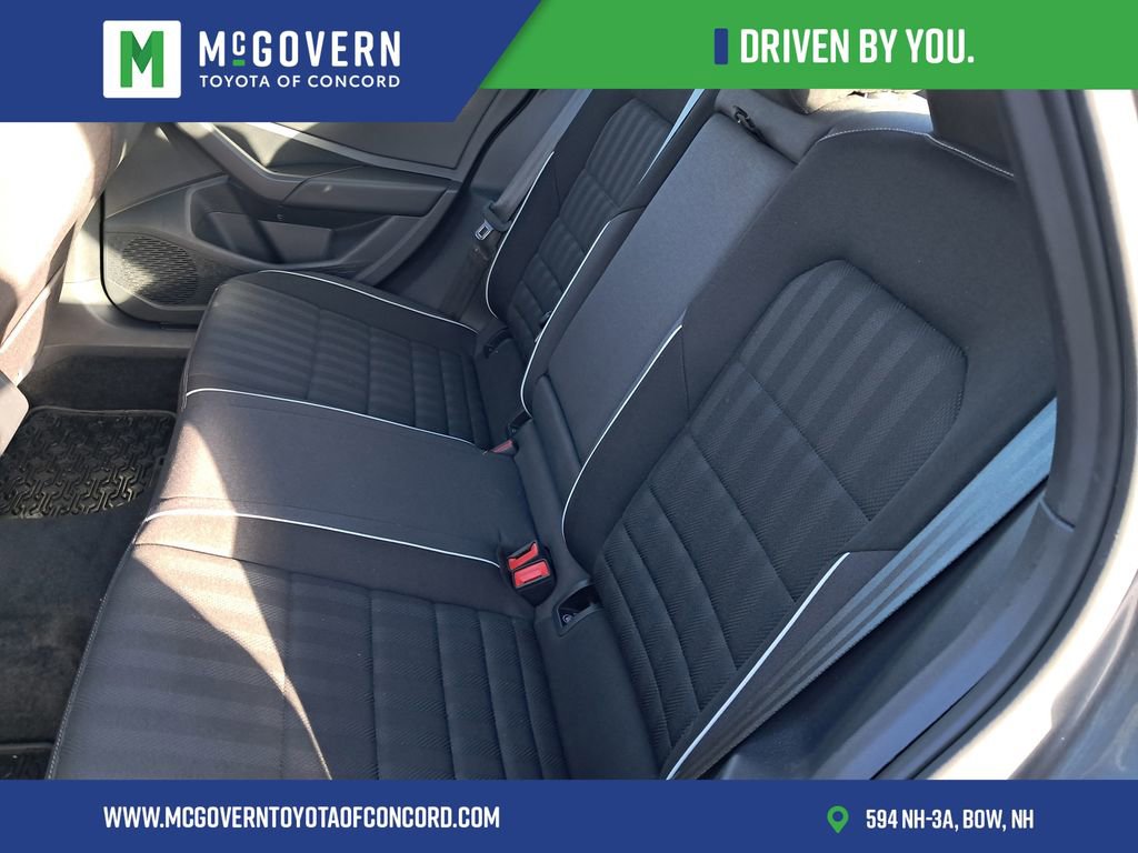 Used 2024 Volkswagen Jetta Sport image 18