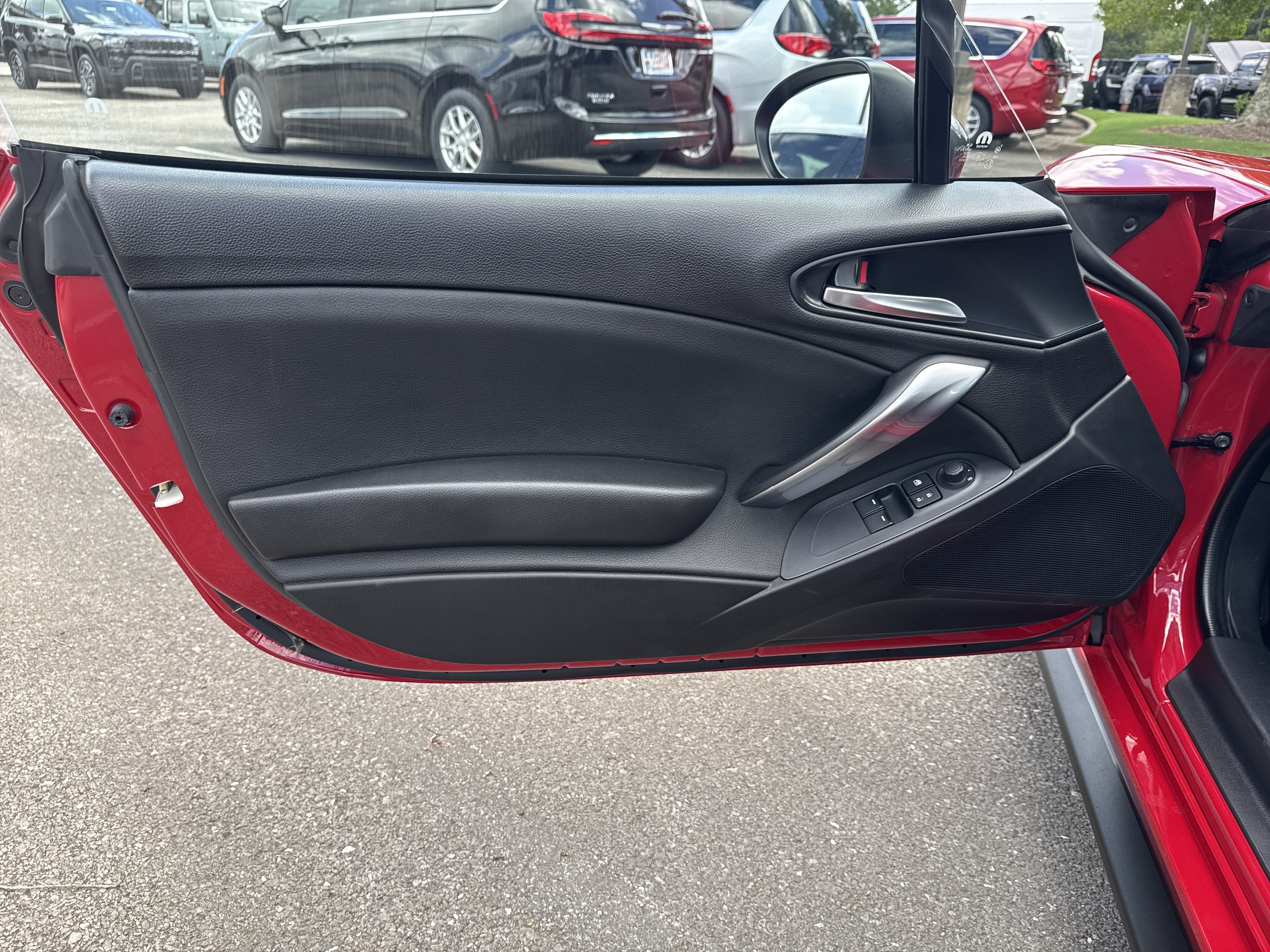 Used 2020 FIAT 124 Spider Abarth RWD image 10