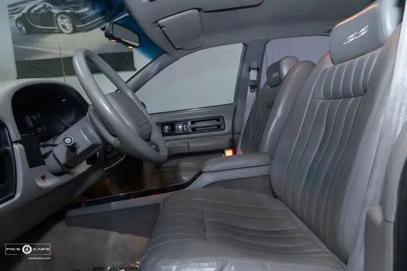 Used 1995 Chevrolet Impala SS RWD image 9