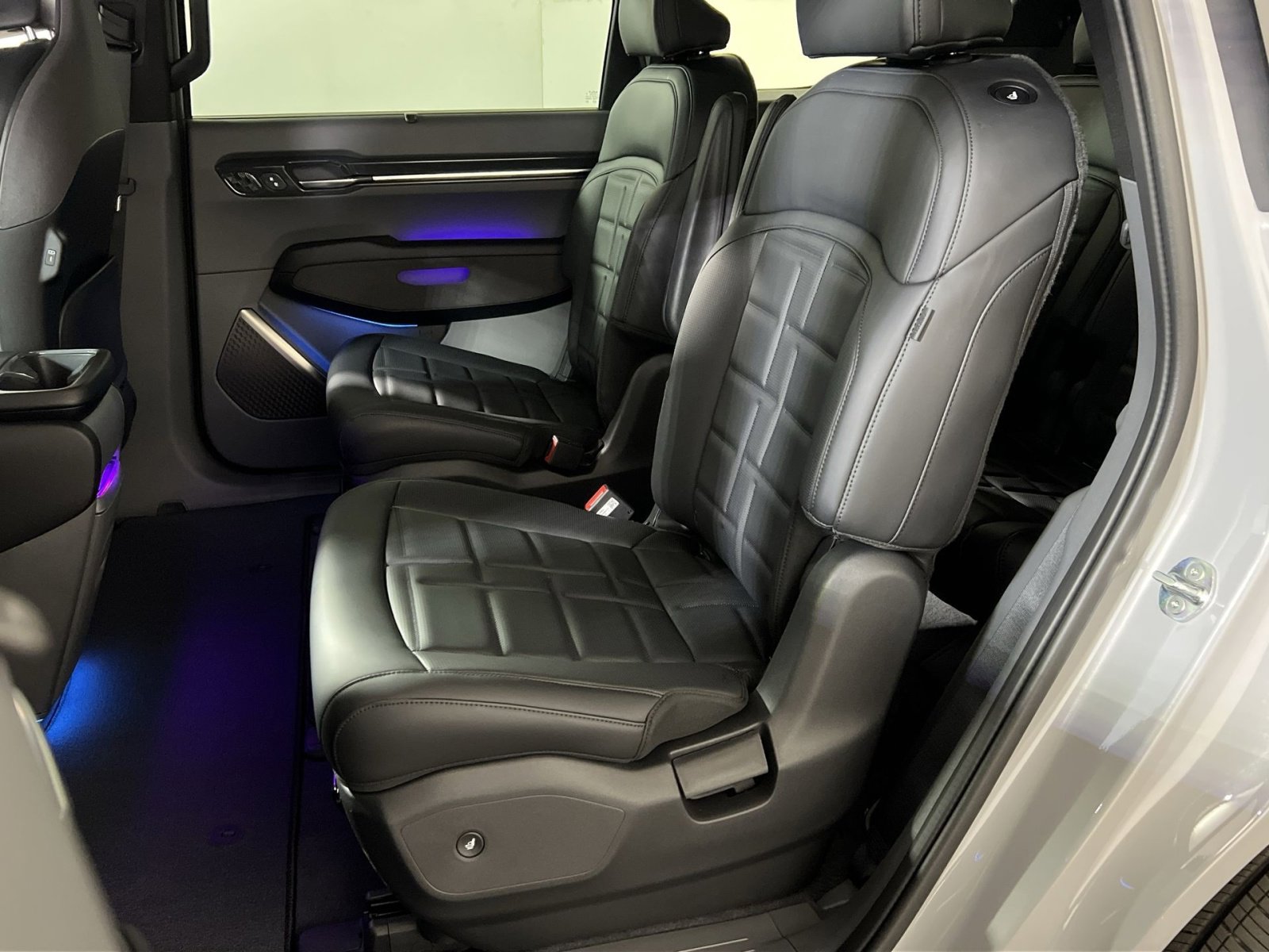 New 2026 Kia EV9 Land w/ Nightfall Edition Package image 23