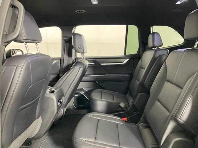 Used 2025 GMC Acadia Elevation w/ Elevation Premium Package FWD image 34