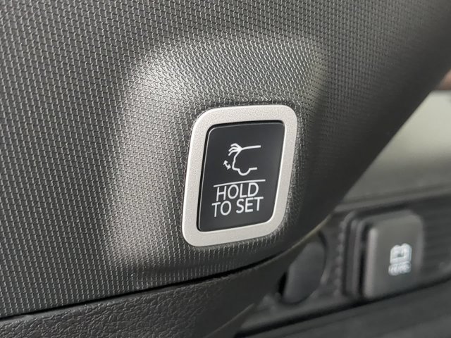 Certified 2025 Jeep Grand Cherokee Limited 4xe AWD/4WD image 15