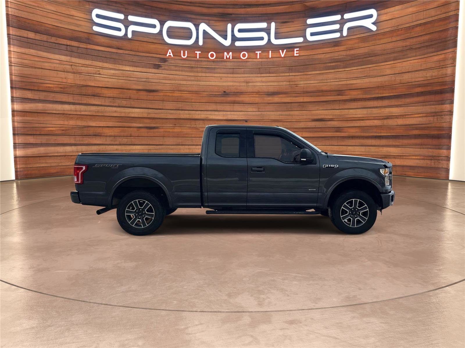 Used 2016 Ford F150 XLT w/ Equipment Group 302A Luxury image 6