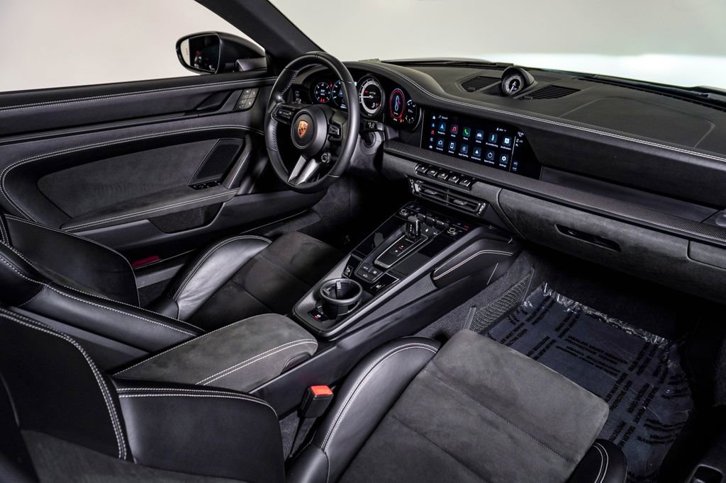 Certified 2022 Porsche 911 Carrera 4 GTS image 15