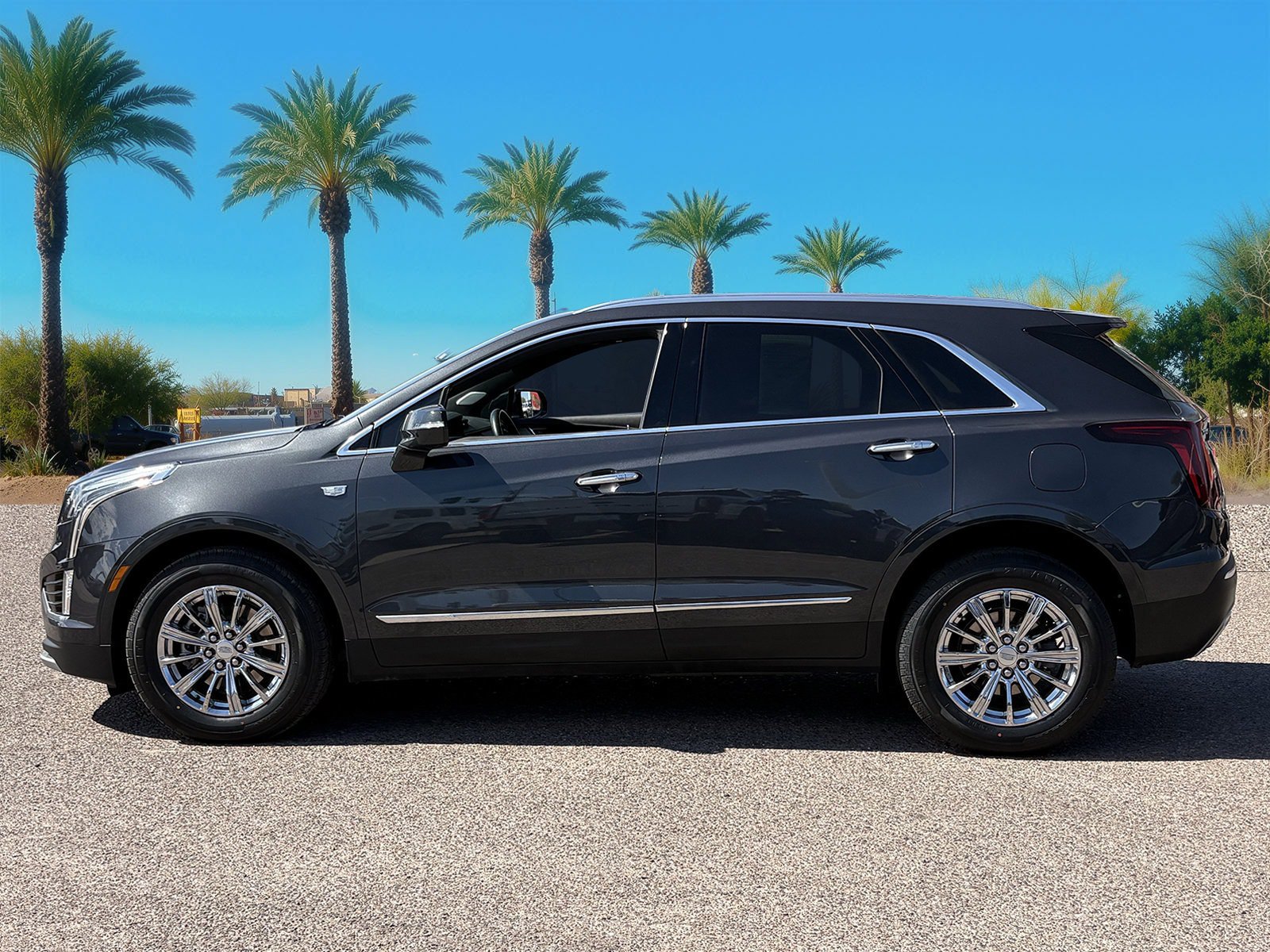Used 2021 Cadillac XT5 Premium Luxury FWD image 2