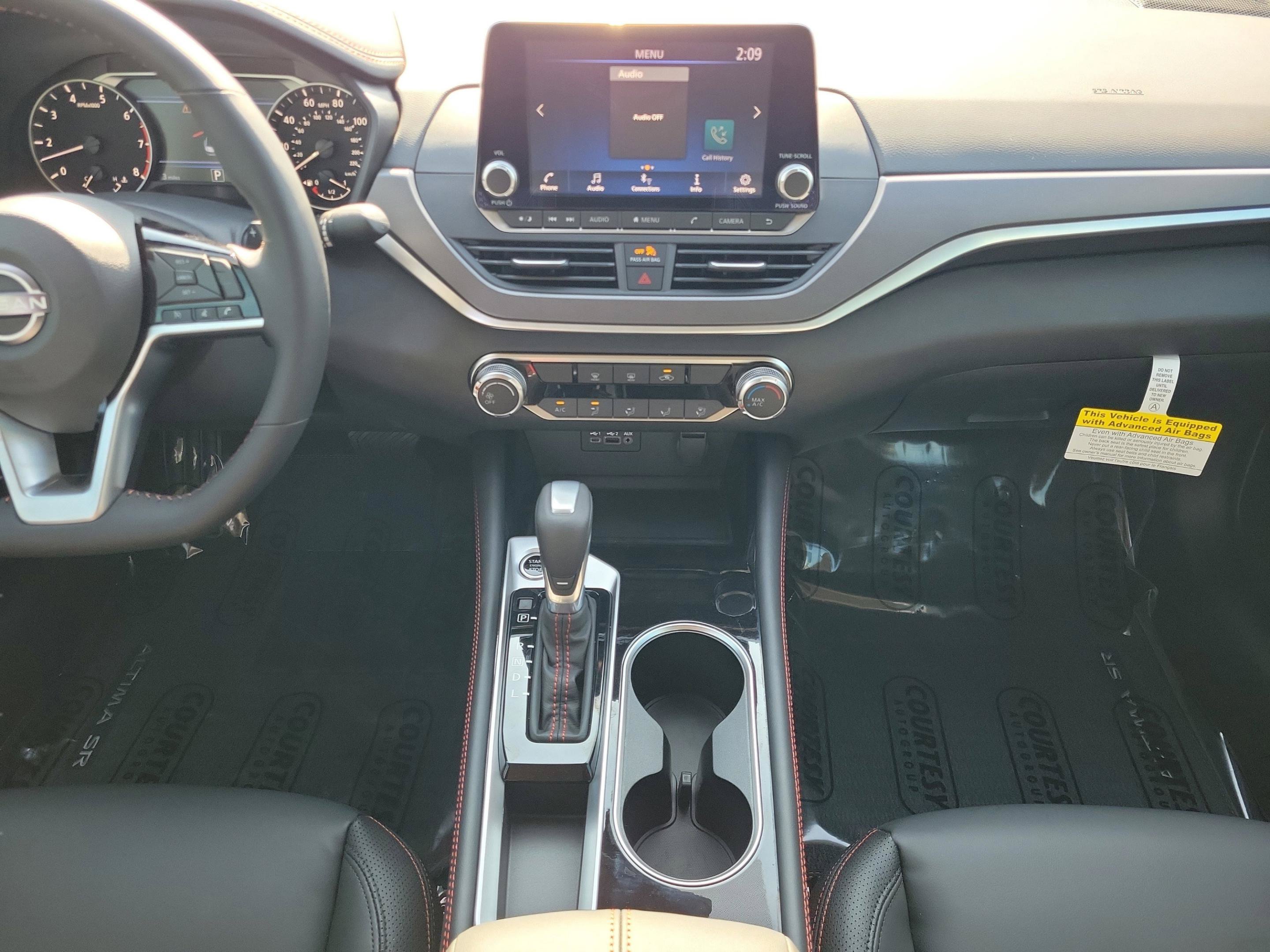 New 2025 Nissan Altima 2.5 SR FWD image 17