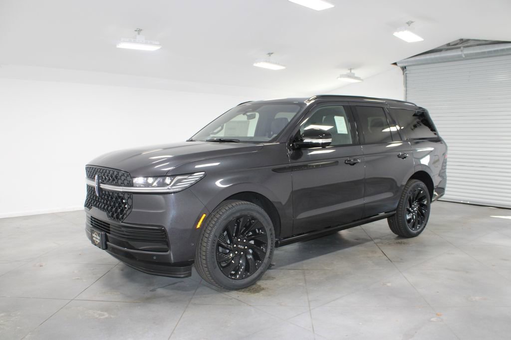 New 2025 Lincoln Navigator Reserve w/ Jet Appearance Package image 3