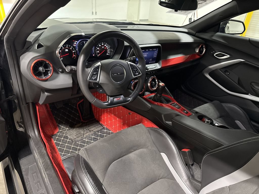 Used 2023 Chevrolet Camaro SS RWD image 10