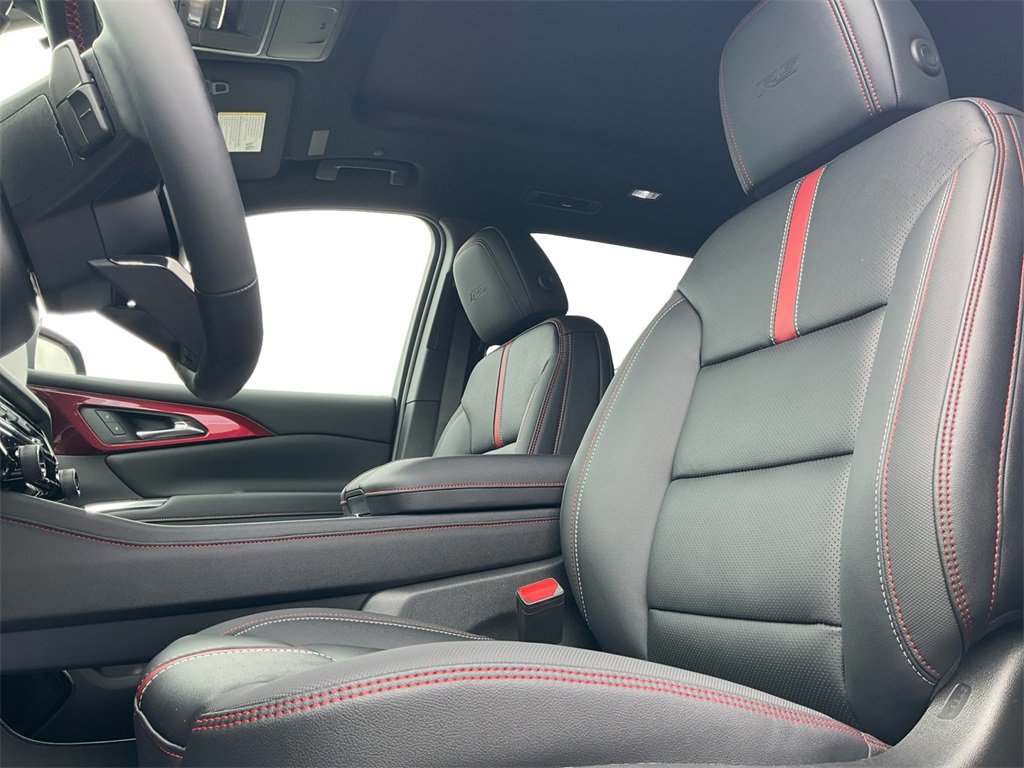 New 2026 Chevrolet Traverse RS w/ LPO, Floor Liner Package image 28