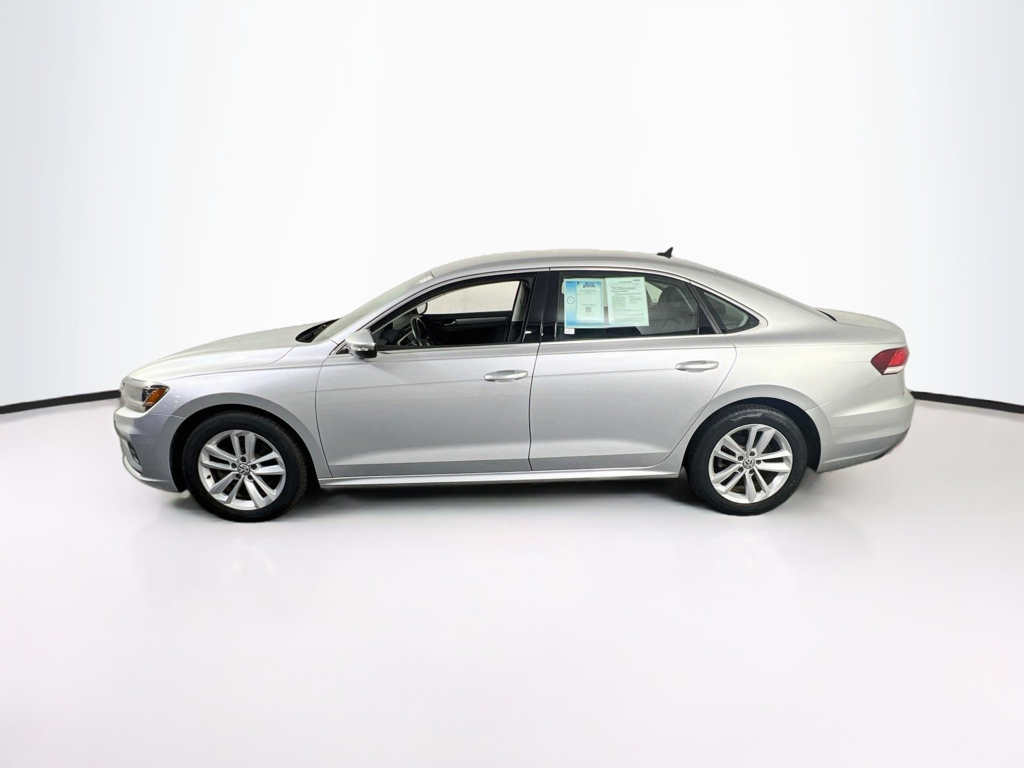 Used 2020 Volkswagen Passat 2.0T SE FWD image 8