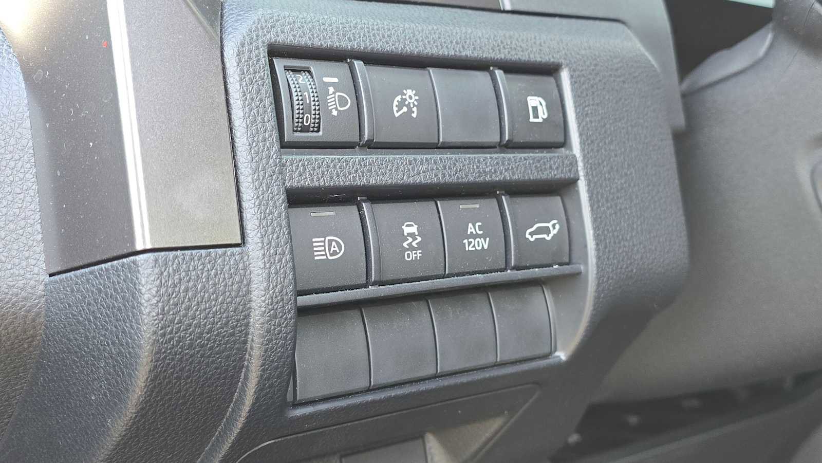 Certified 2025 Toyota 4Runner TRD Off-Road Premium image 27