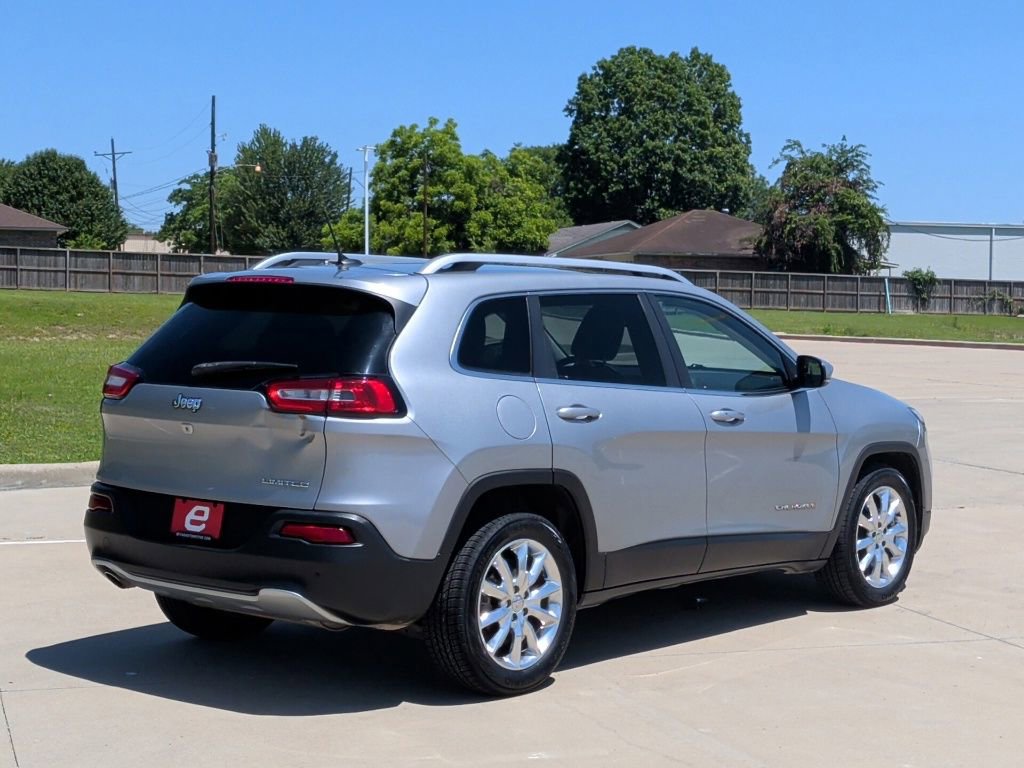 Used 2015 Jeep Cherokee Limited FWD image 6