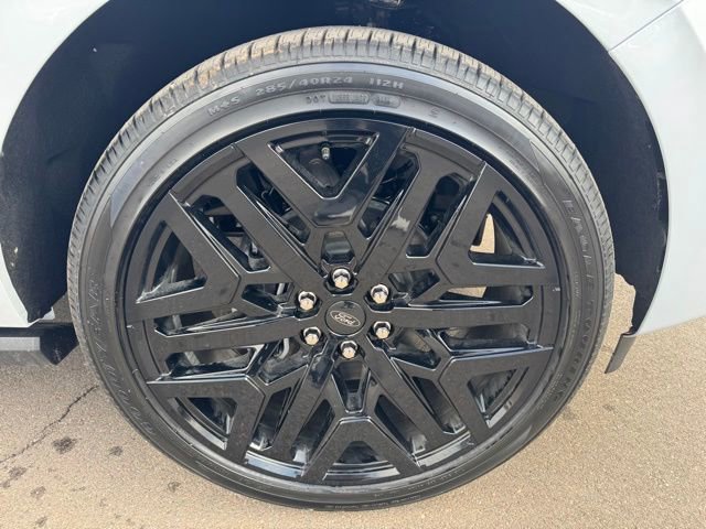 New 2026 Ford Expedition Max Platinum w/ Stealth Performance Package image 9