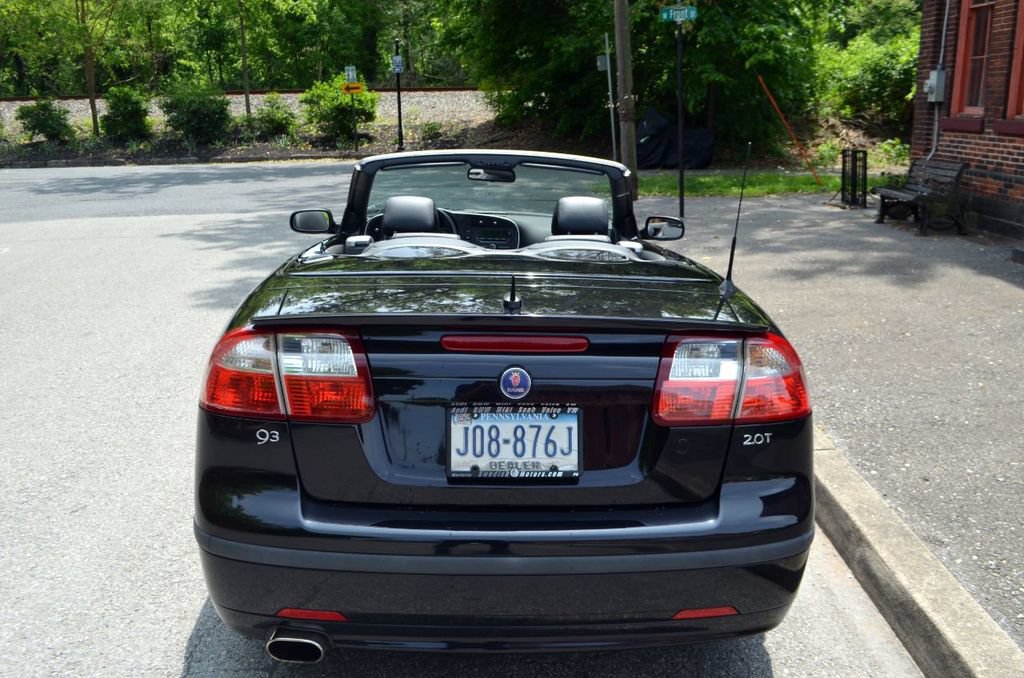Used 2007 Saab 9-3 2.0T w/ Anniversary Pkg FWD image 15