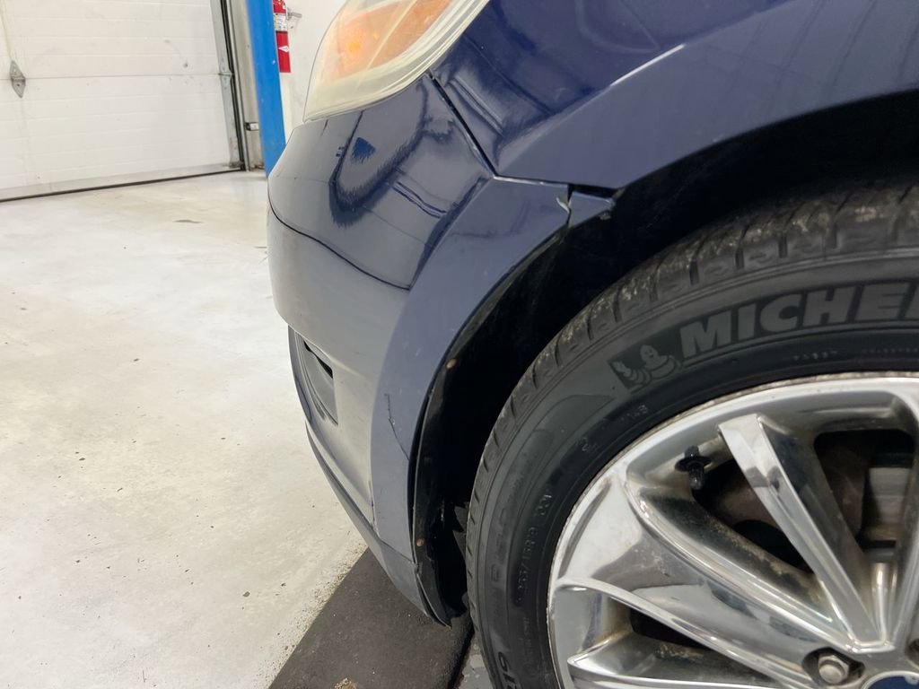 Used 2011 Ford Taurus Limited FWD image 22