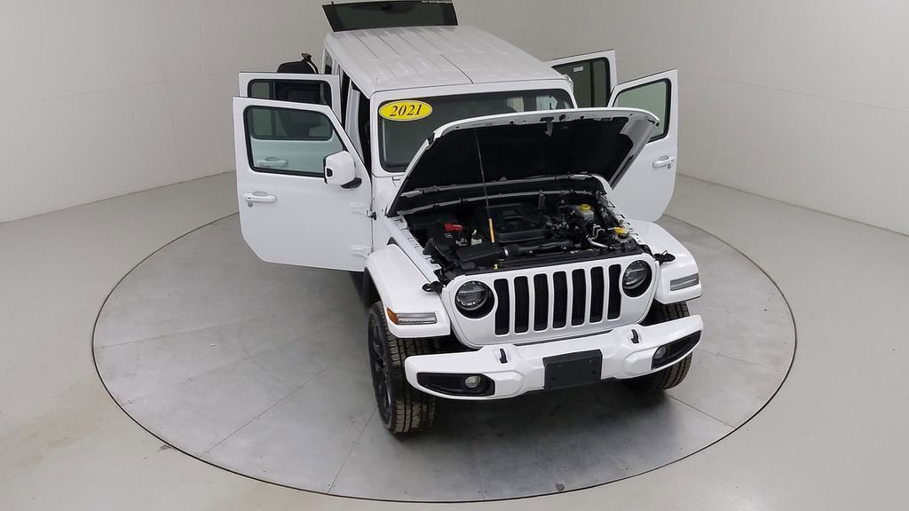 Used 2021 Jeep Wrangler Unlimited Sahara image 44