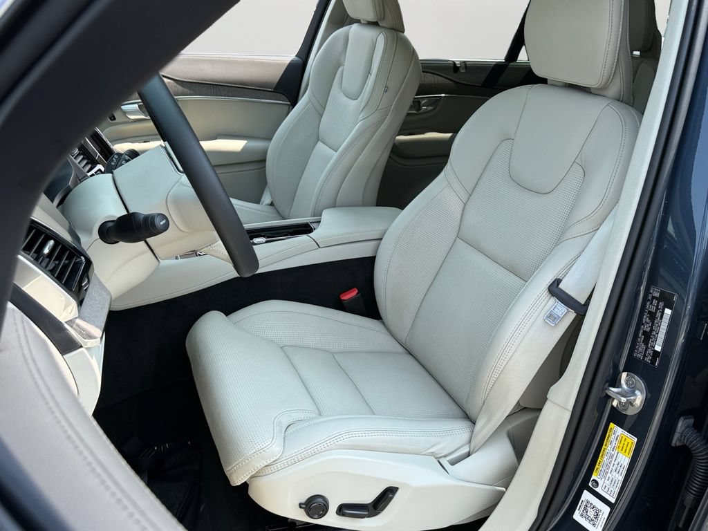 Certified 2024 Volvo XC90 B6 Ultimate AWD/4WD image 18