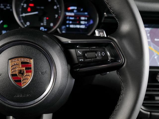 Certified 2026 Porsche Macan AWD/4WD image 23