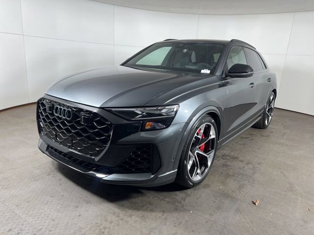 New 2026 Audi RS Q8 performance image 3