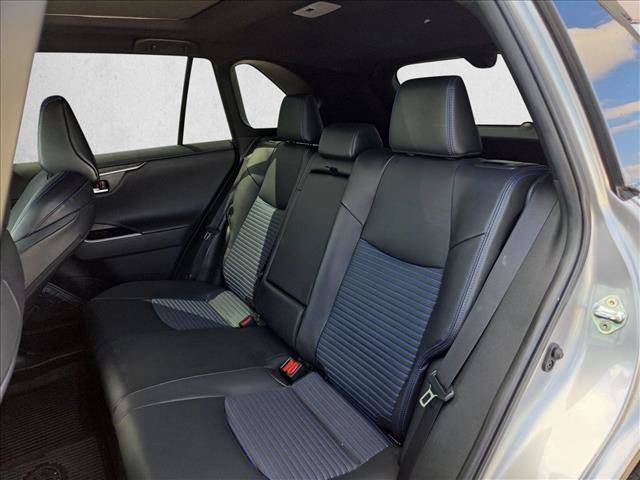 Used 2023 Toyota RAV4 XSE AWD/4WD image 17