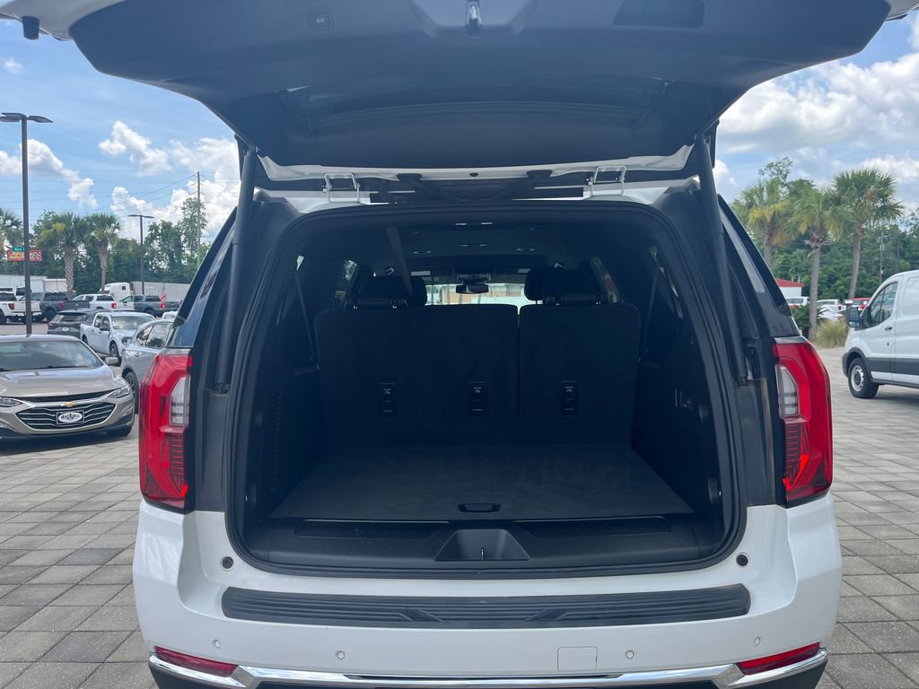 Used 2025 GMC Yukon XL Elevation RWD image 13