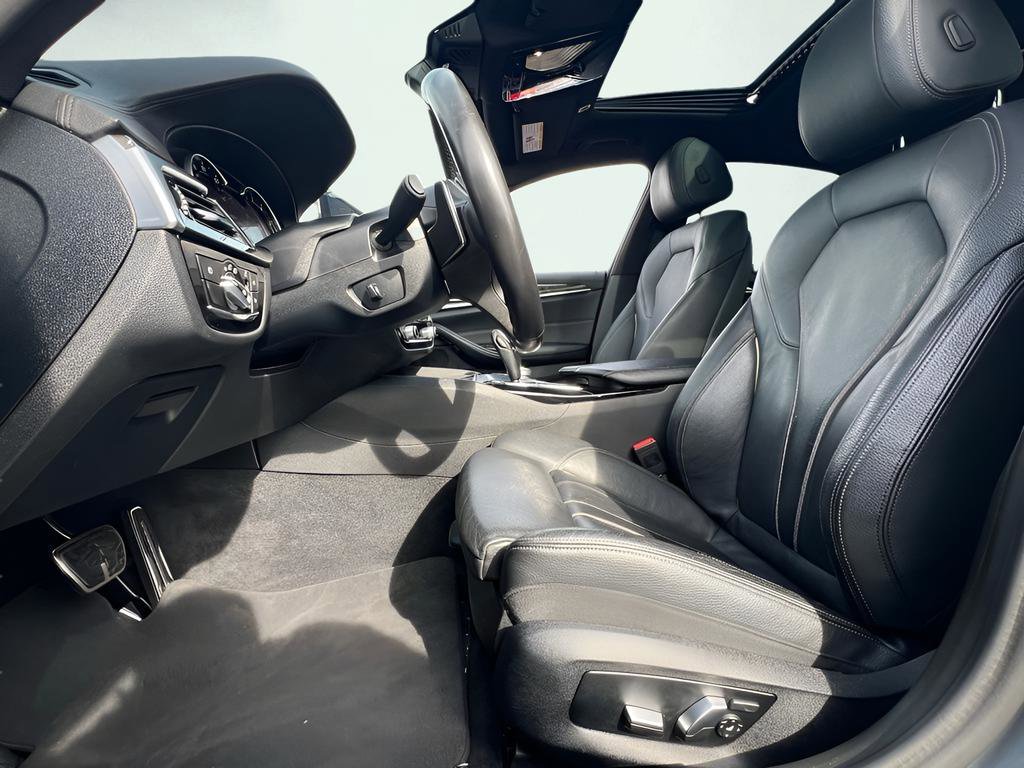 Used 2018 BMW 530i RWD image 15