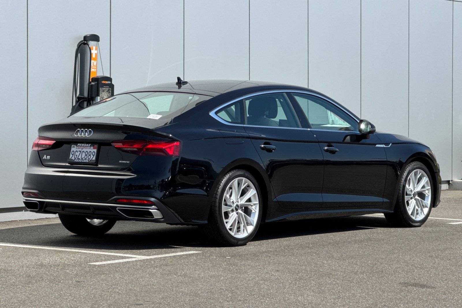 Used 2023 Audi A5 2.0T Premium Plus w/ Premium Plus AWD/4WD image 5