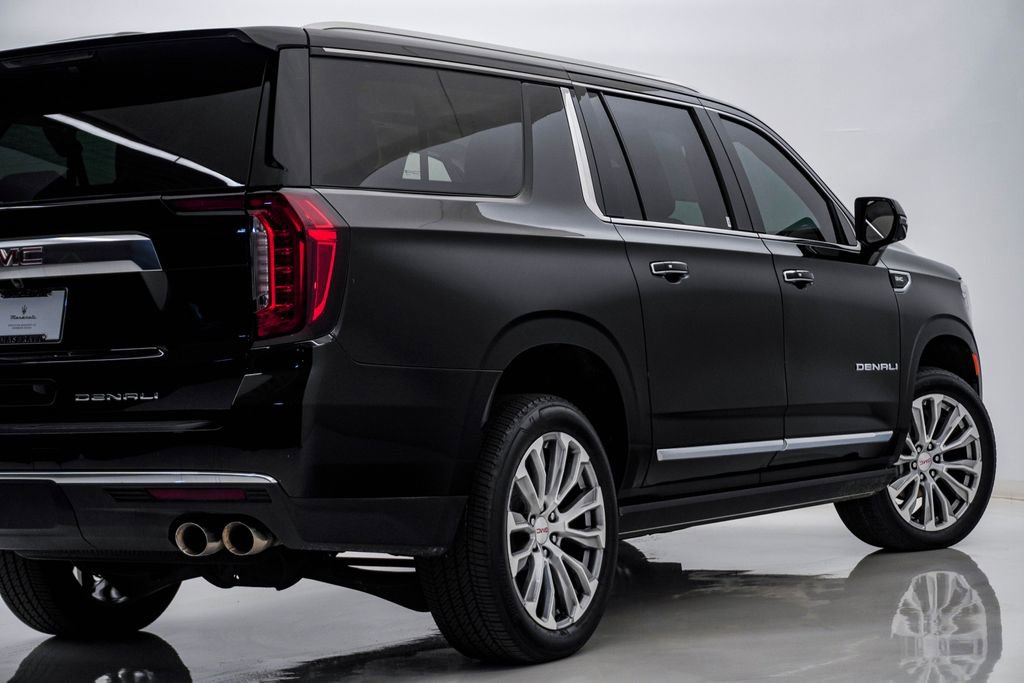 Used 2023 GMC Yukon XL Denali image 10