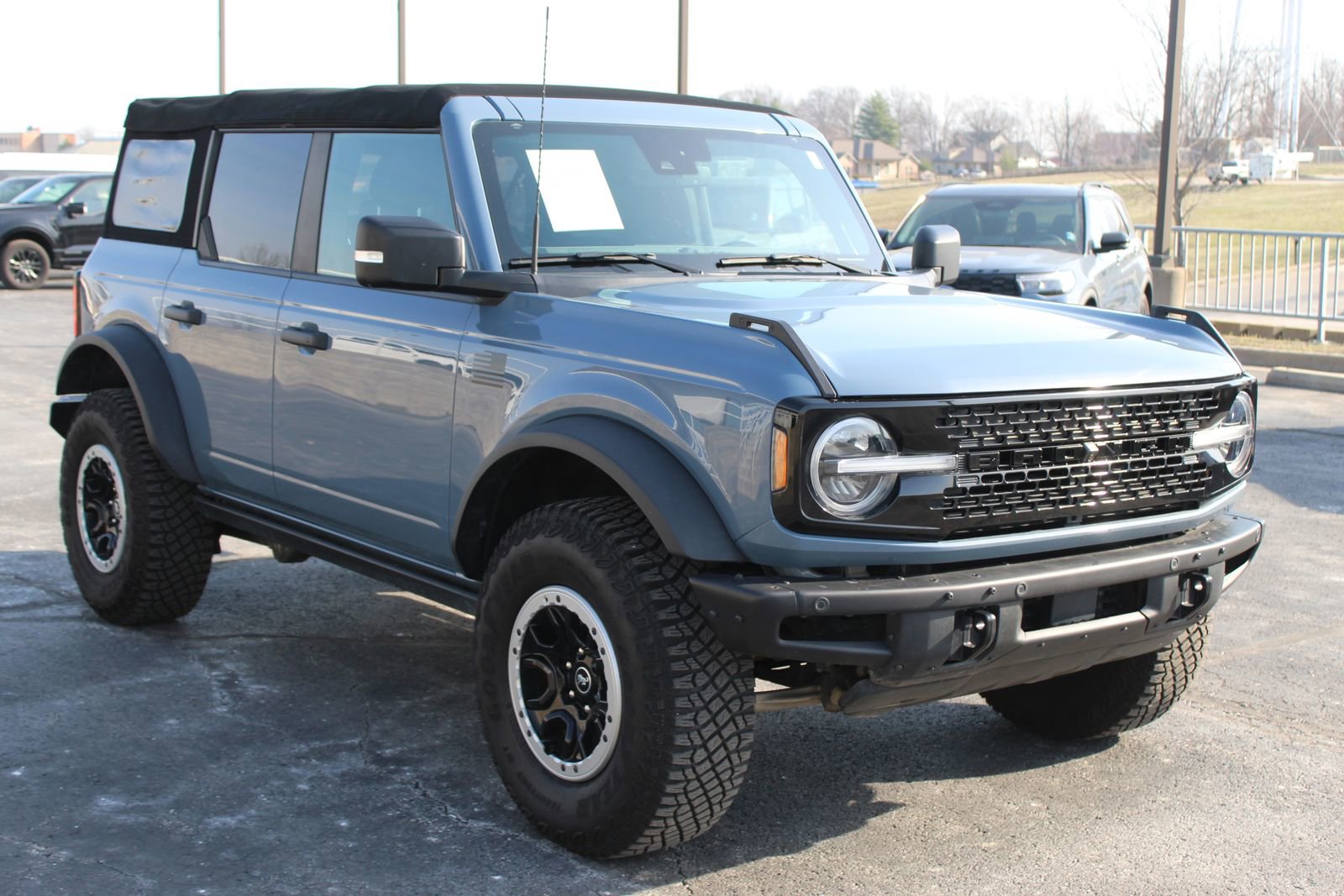 Used 2023 Ford Bronco Badlands image 9