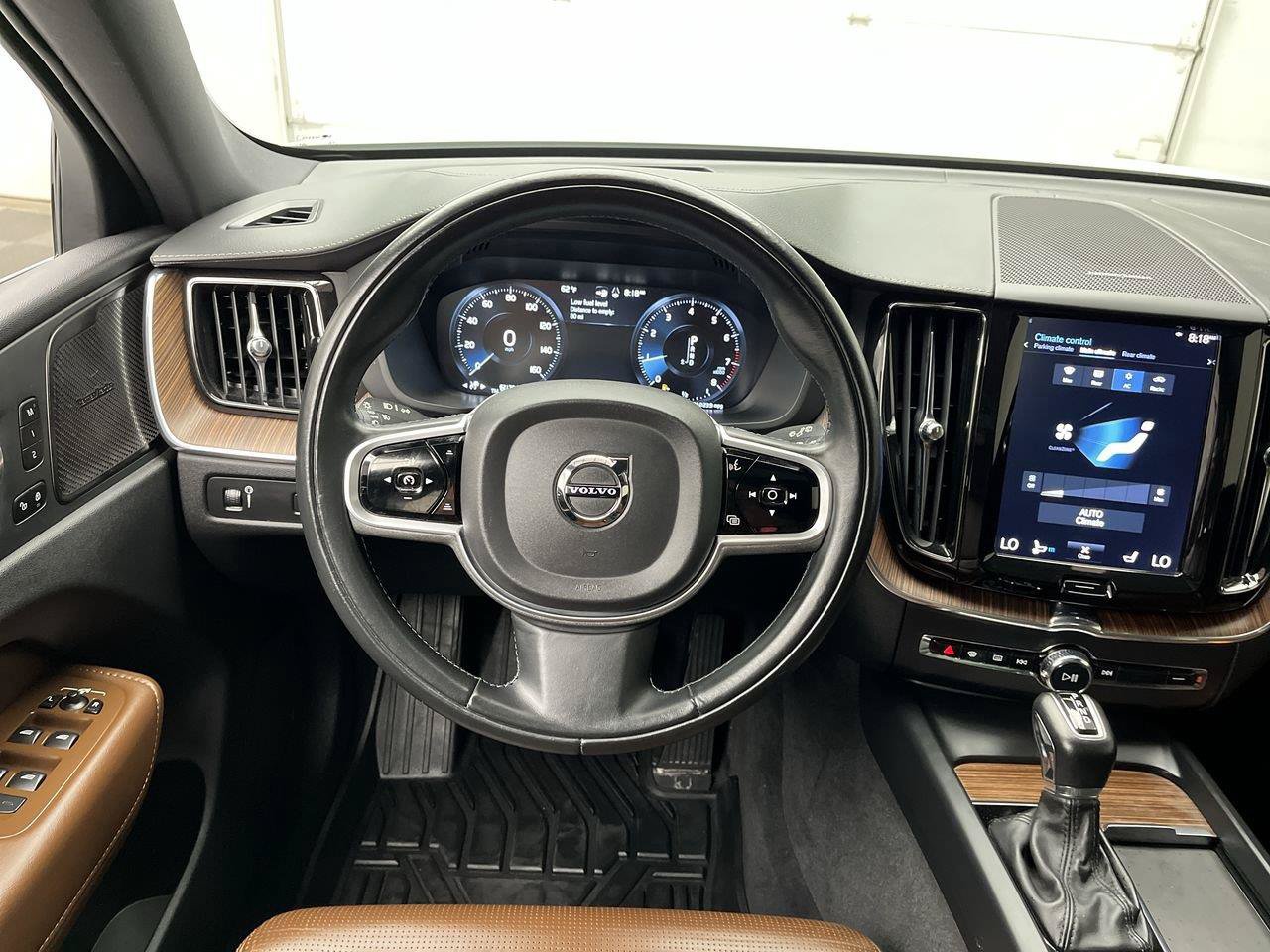 Used 2021 Volvo XC60 T5 Inscription w/ Advanced Package AWD/4WD image 16