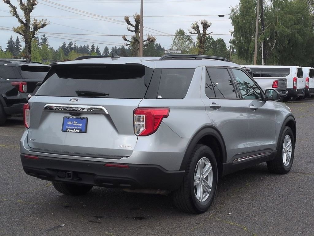 Used 2023 Ford Explorer XLT w/ Class IV Trailer Tow Package AWD/4WD image 5