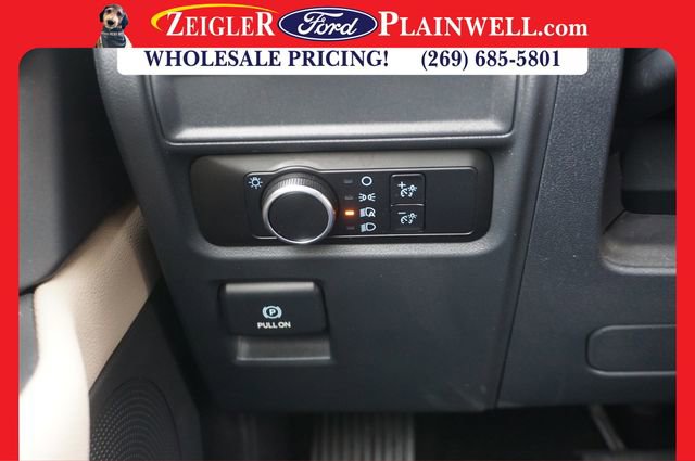 Used 2024 Ford Expedition XLT image 29