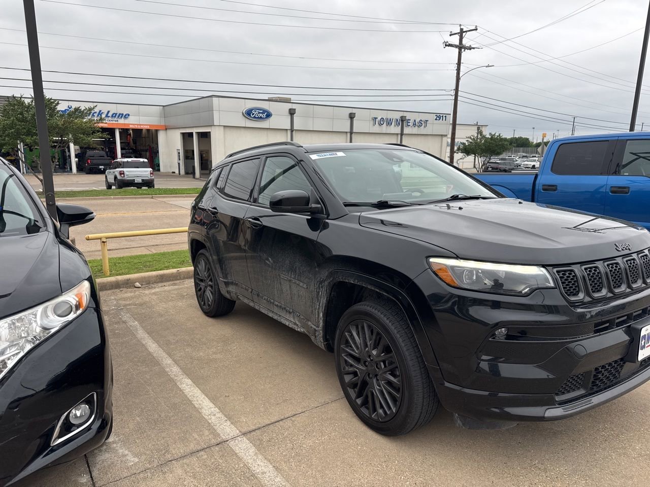 Used 2023 Jeep Compass High Altitude AWD/4WD image 3