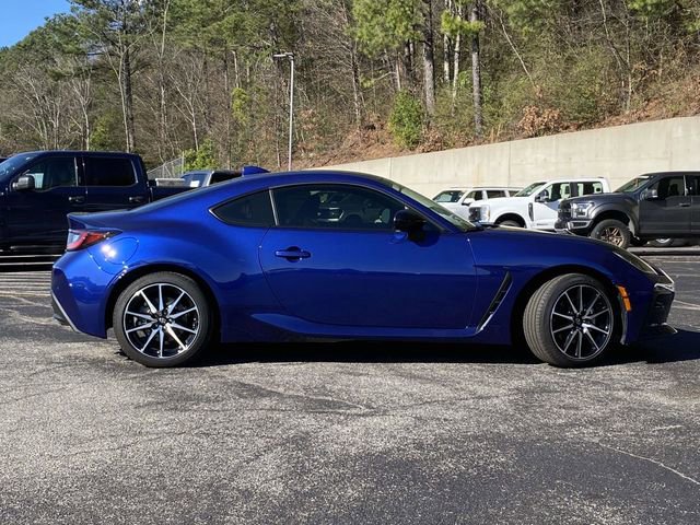 Used 2025 Toyota GR86 image 2