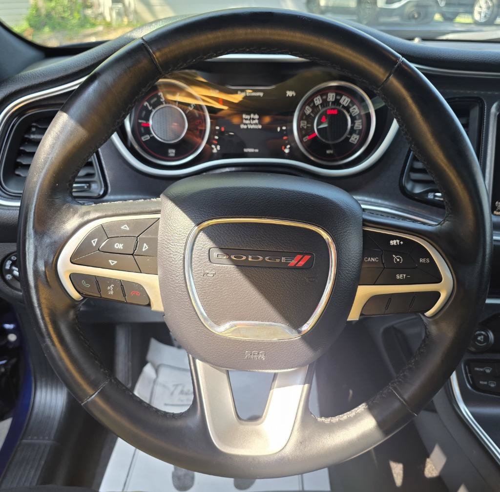 Used 2015 Dodge Challenger R/T Plus RWD image 14