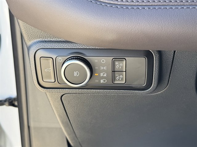 New 2026 Ford Explorer Platinum image 9