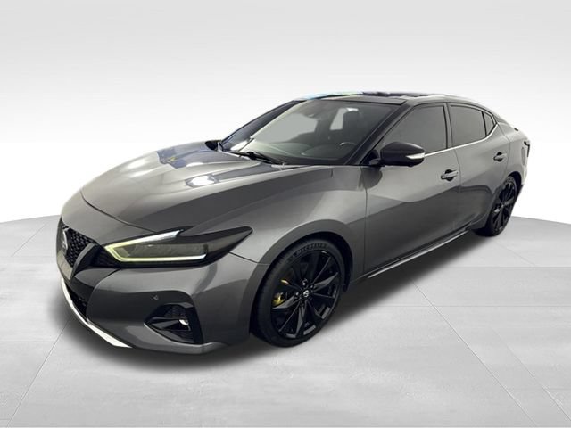 Used 2020 Nissan Maxima SR w/ Sport Mat Group FWD image 3