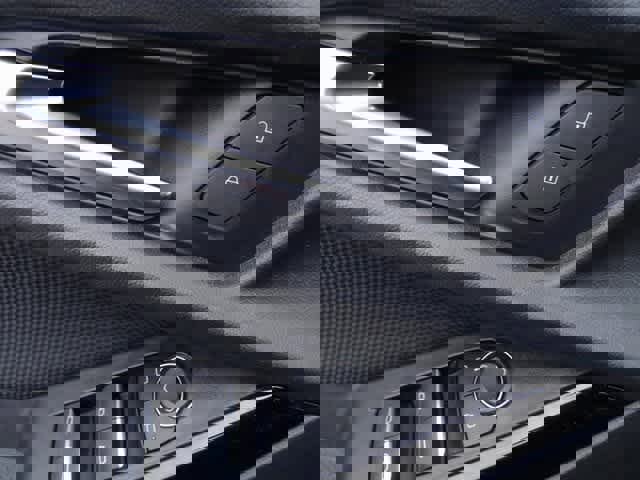 Used 2025 Chevrolet Equinox RS w/ Safety and Technology Package image 12