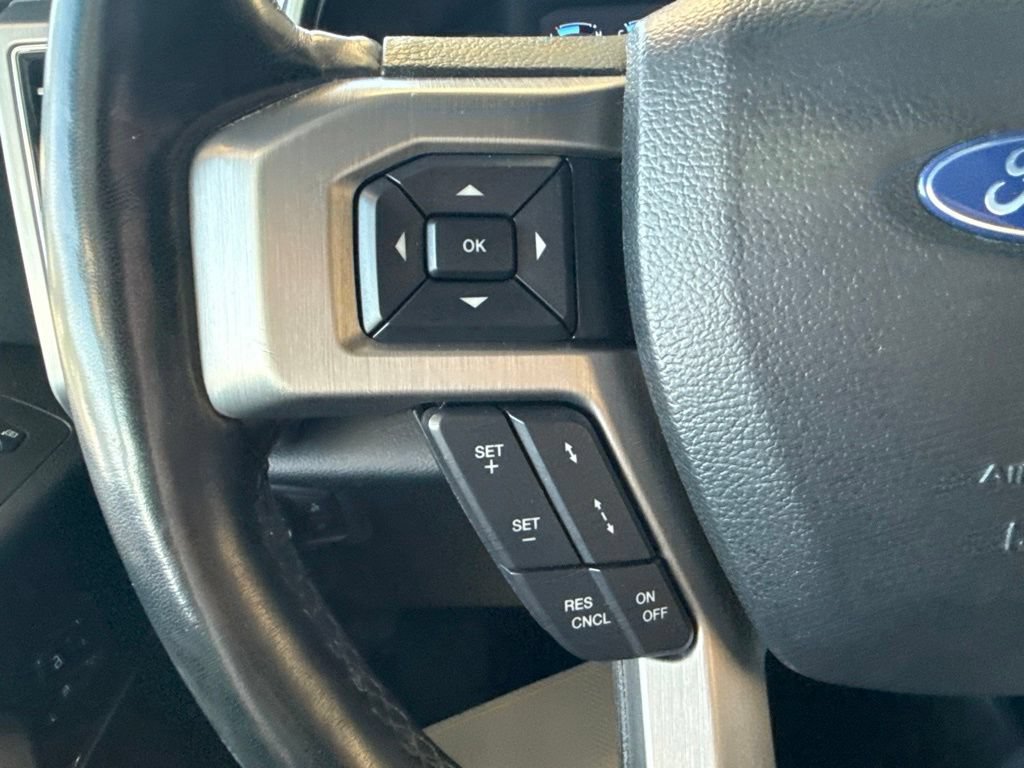 Used 2017 Ford F150 Platinum w/ Equipment Group 701A Luxury AWD/4WD image 18