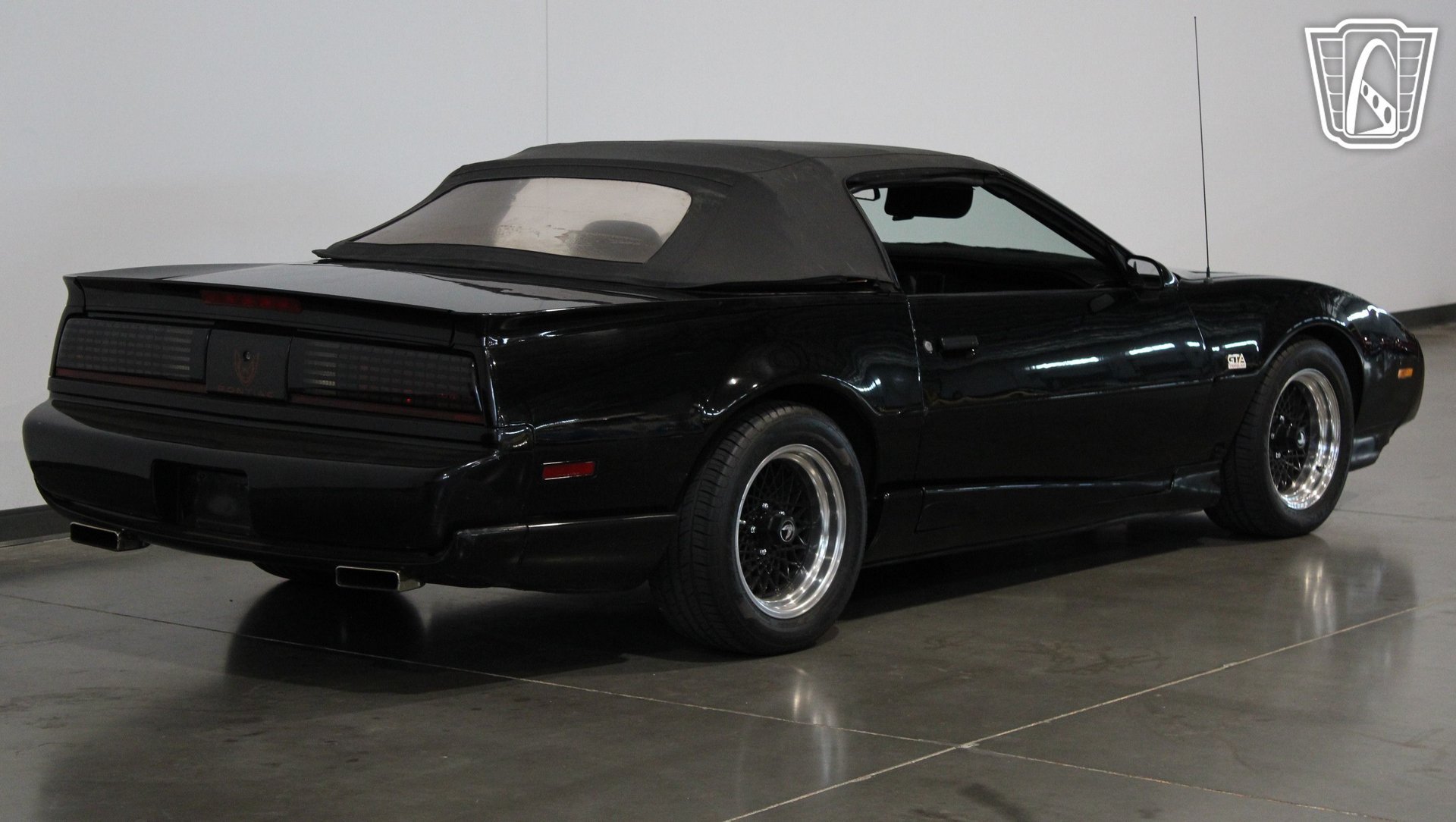 Used 1992 Pontiac Firebird Convertible RWD image 25
