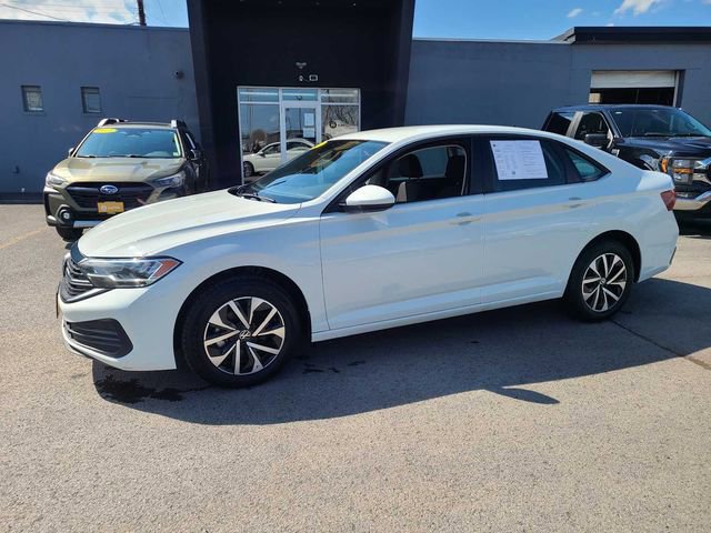 Used 2023 Volkswagen Jetta S image 2